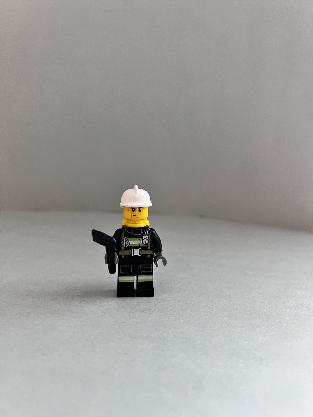 LEGO City Firefighter Minifigure
